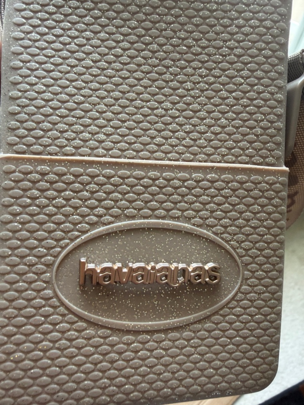 Havaianas Compact Crossbody Phone Pouch in Beige - Picture 8 of 8